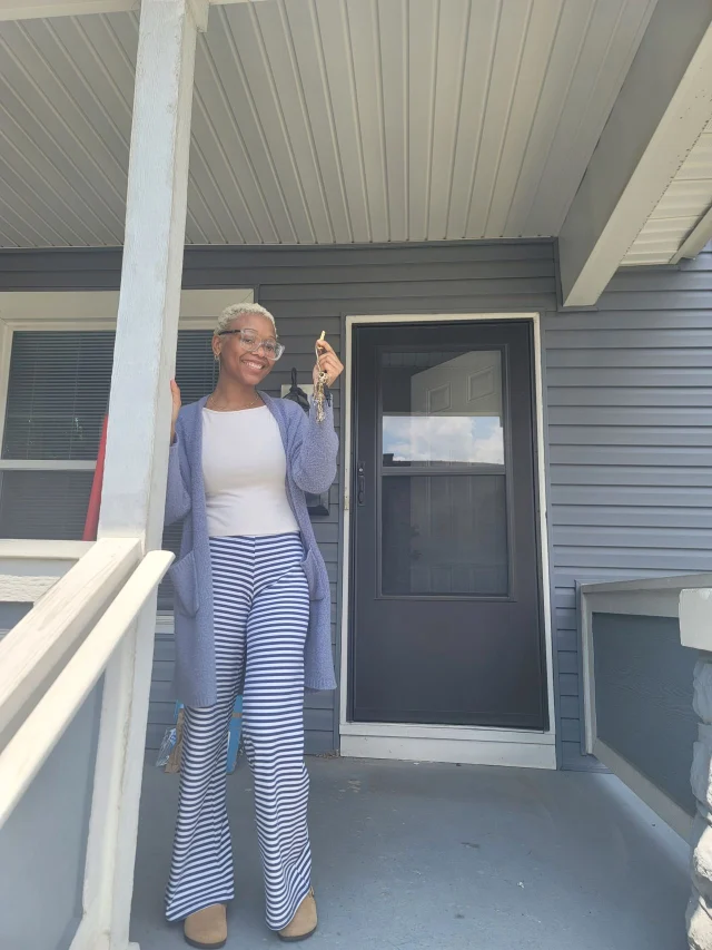 A Future Taking Shape 🏠 

Milan was @EntrywayColumbus’ very first participant, and now, she’s showing us what’s possible.

A mother of two, Milan came to Entryway determined to build a more stable future for her family. Today, she’s working at @CardinalGroup as a Porter, gaining experience and skills as she works toward her goal of becoming an HVAC technician.

She also recently reached a milestone that means even more: Milan and her children moved into a home of their own. Thanks to CORT, they had a furnished home waiting for them from day one.

Her children now have their own bedrooms and a backyard to play in. And each morning, they get to watch their mom head to work; building not just a career, but a future for their family.

As Entryway Columbus celebrates its first year, we couldn’t ask for a better reminder of why this work matters.

Milan, we’re cheering you on every step of the way. 💙

#WorkforceDevelopment #MultifamilyImpact #CommunityPartners #ColumbusNonprofits